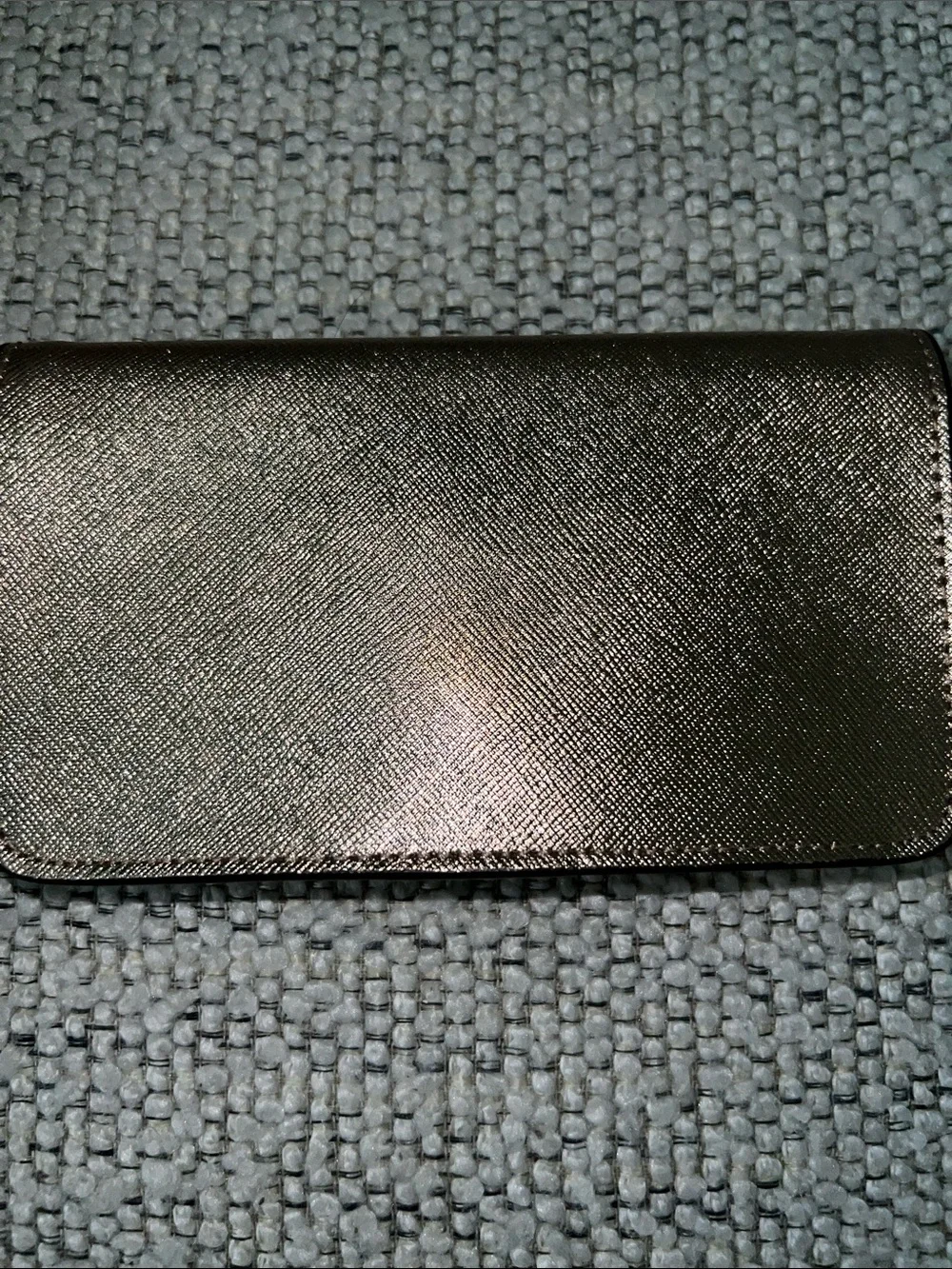 henri bendel metallic rose gold wallet with gold-tone plaque